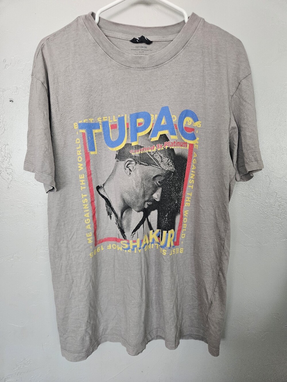 Cotton On 2PAC Grey Tupac Graphic Tee with Blue & Yellow Print Oversized Small